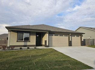 12001 Nottingham Dr, Pasco, WA