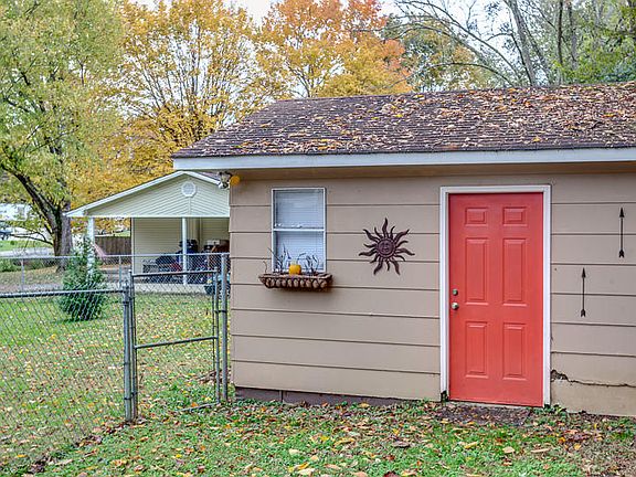 5th image of 5781 Goldenrod Cir