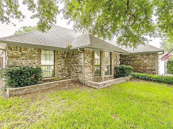 4th image of 219 Timber Creek Dr