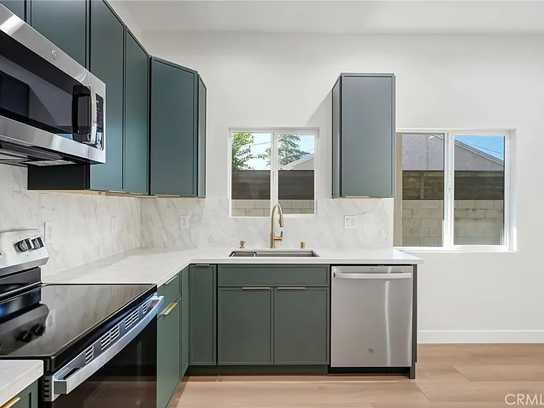 16140 Mayall St #16140 — Photo 3