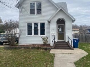 830 4th Ave S, Clinton, IA 52732