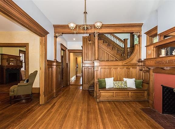 3rd image of 4128 W Pine Blvd