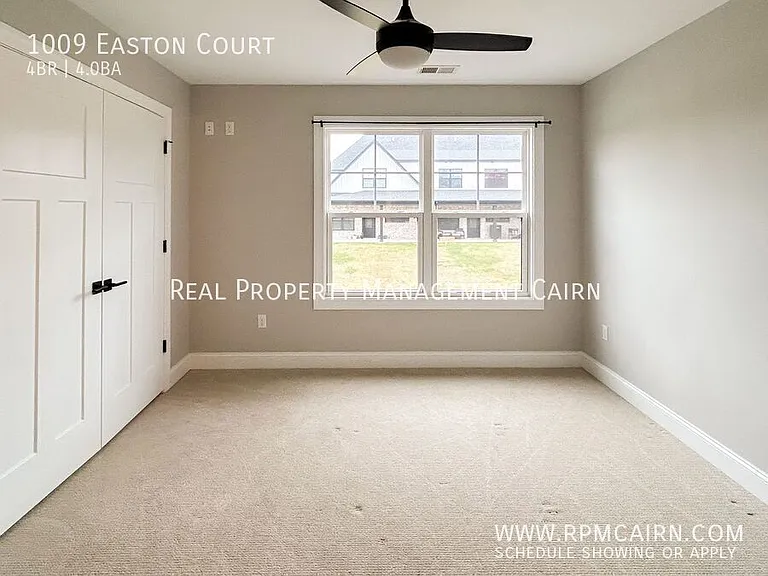 1009 Easton Ct — Photo 32