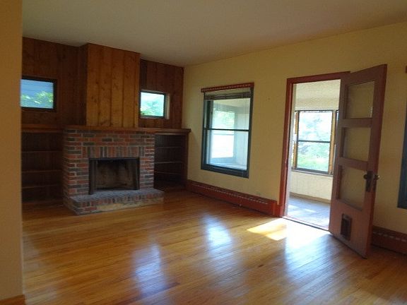 2nd image of 707 N Cuyler Ave