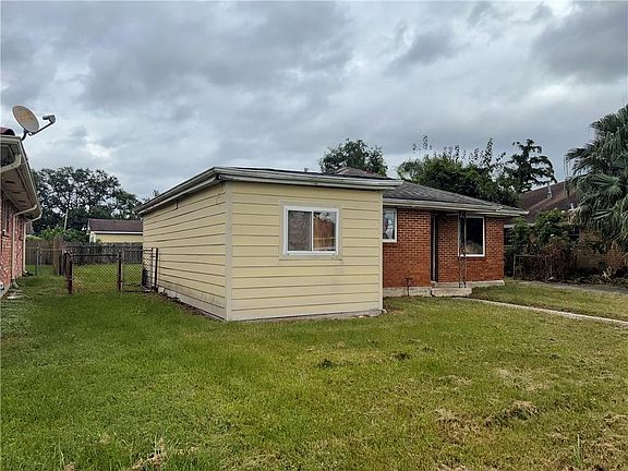 3rd image of 6627 Foch Rd