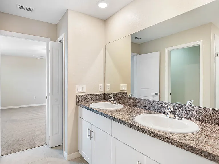 7322 King Creek Dr — Photo 19