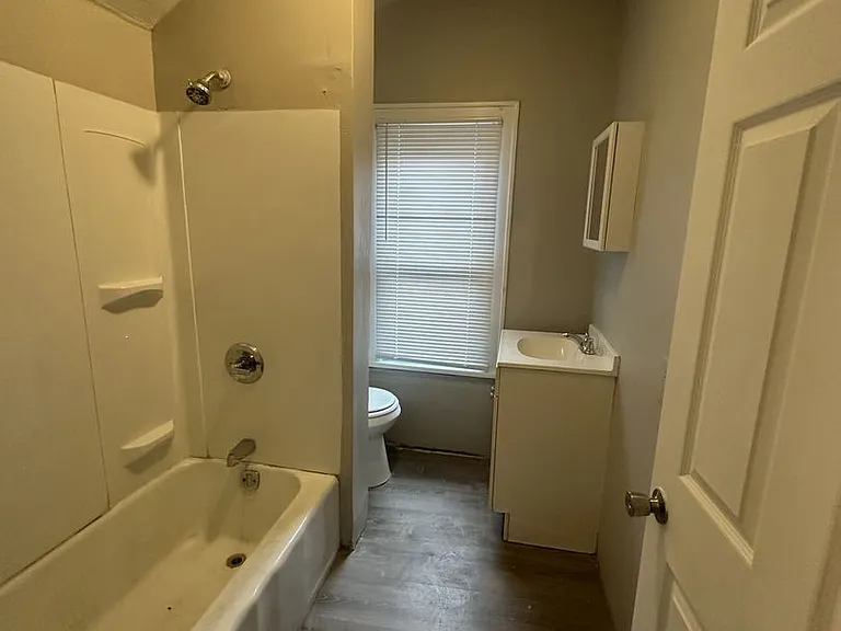 2676 Sullivant Ave — Photo 6