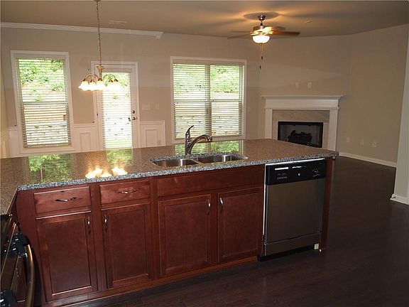 2nd image of 2462 Norwood Park Crossing