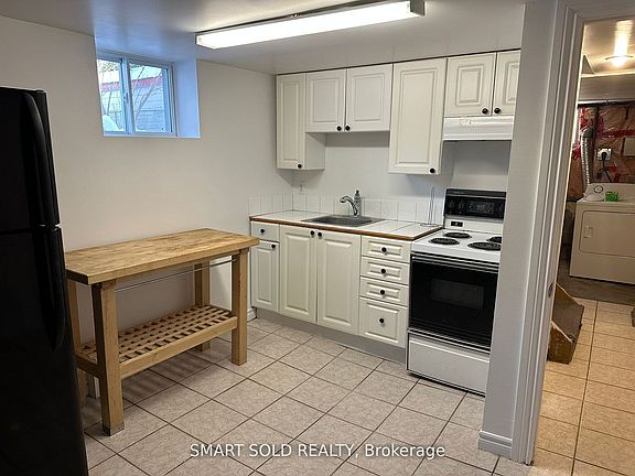 2nd image of 41 Maybourne Ave
