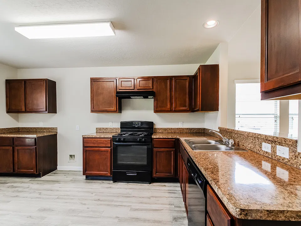 1010 Cascadera Ct