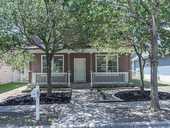 3rd image of 1008 Peyton Pl