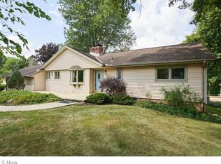 4760 Berkley Rd, Richfield, OH 44286