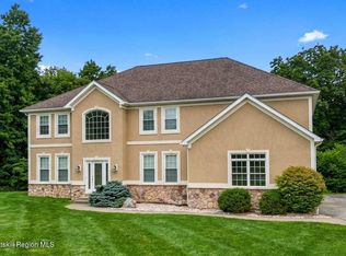 67 Rodeo Dr, Hopewell Junction, NY 12533