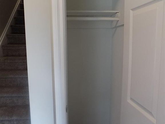 5th image of 20219 Maxine St