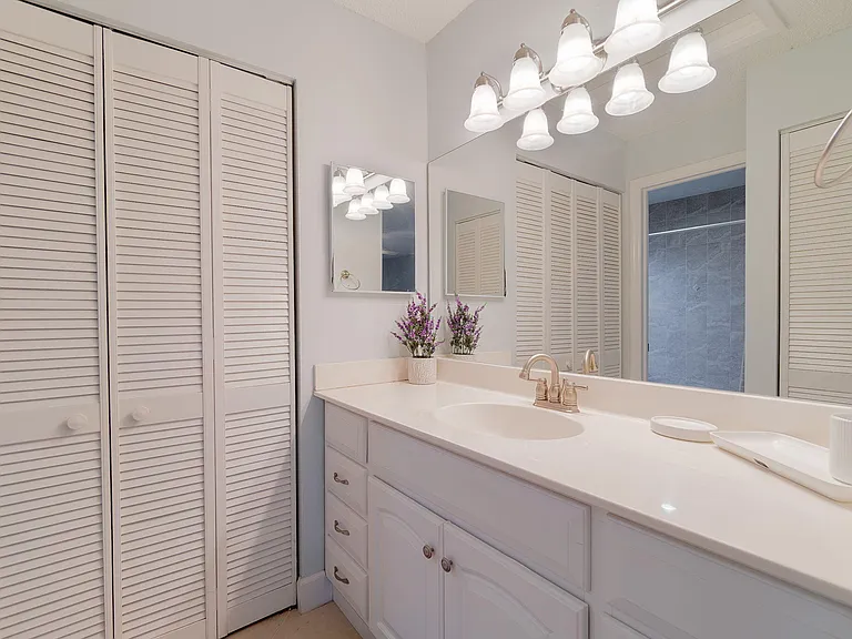 13095 Belhaven Ct #11 — Photo 19