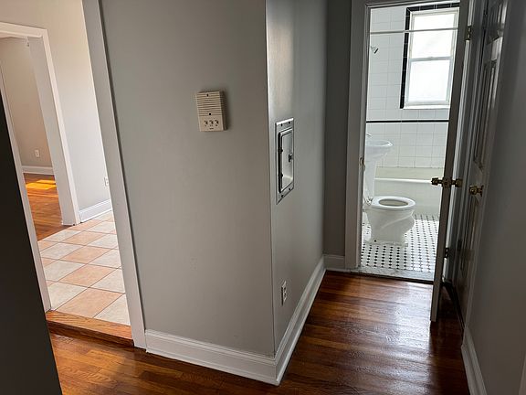 3rd image of 6020 Boulevard E Unit 32