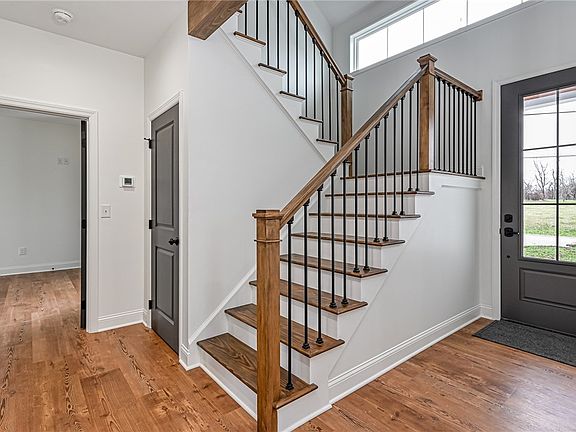 3rd image of 1773 Locust Rd