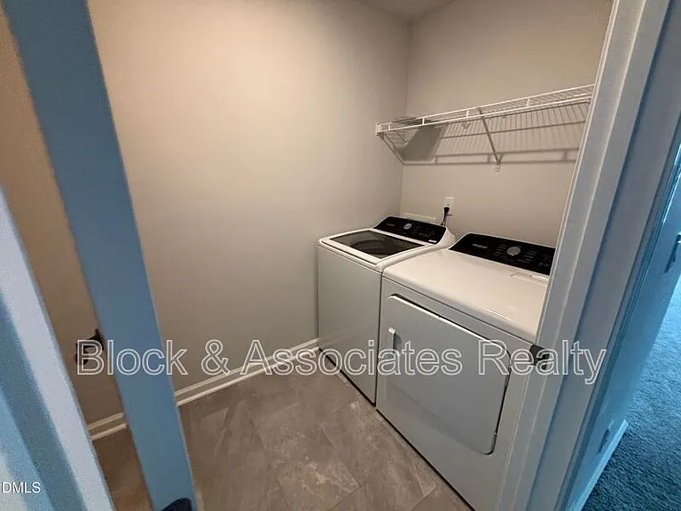 3230 Pelican Ln — Photo 5