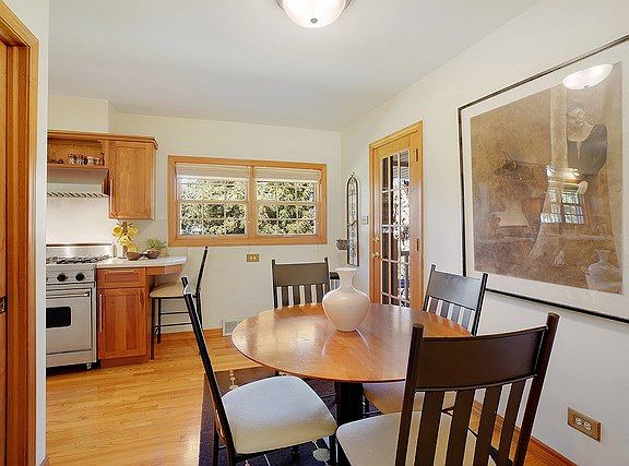 Cozy eating area for everyday meals.