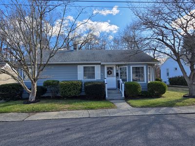 64 Woodrow Avenue, Norwich, CT, 06360