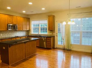 429 Willow Brook Dr, Matthews, NC 28105