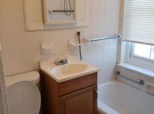 243 Erie St #B, Camden, NJ 08102