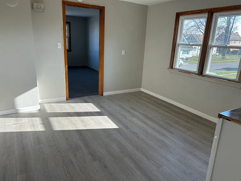 35 Willow St #2 — Photo 5