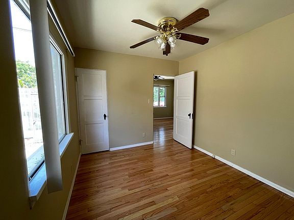3rd image of 736 Marine St