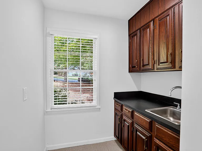 447 Cove Dr NE — Photo 9