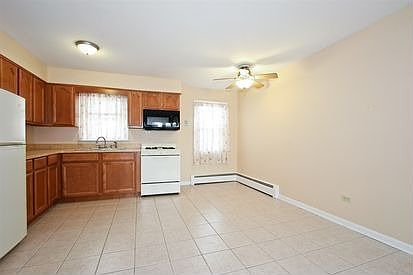 4th image of 2336 Union St APT 6