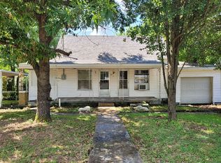41 W Gary St, Greenwood, AR 72936