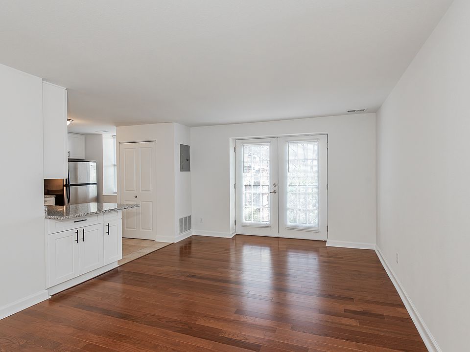 1st image of 5630 Pershing Ave Unit 52