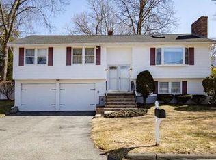 28 Sycamore Rd, Methuen, MA 01844
