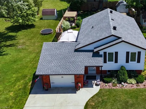 460 Wellington Ave S, North Perth, ON N4W 2J4