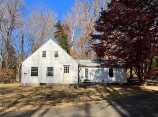 885 Mapledale Rd, Orange, CT 06477