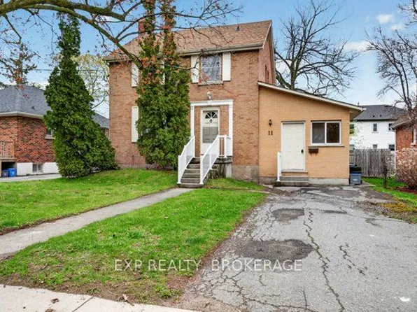 11 Carruthers Ave, Kingston, ON K7L 1L9