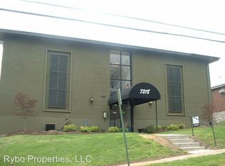 7218 Zephyr Pl APT 103, Maplewood, MO 63143