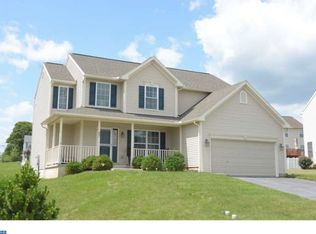 37 Versailles Ct, Reading, PA 19605