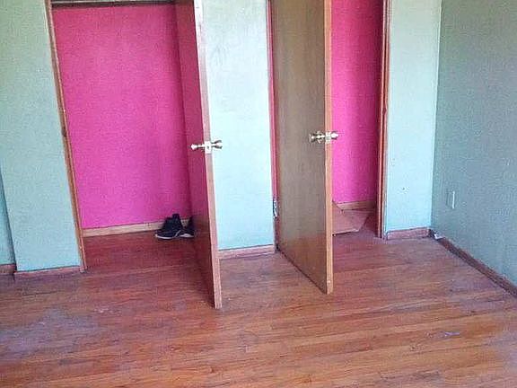 4th image of 8910 Woestboul St