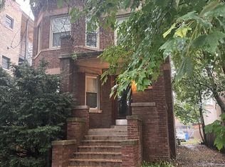 1672 W Bryn Mawr Ave, Chicago, IL 60660