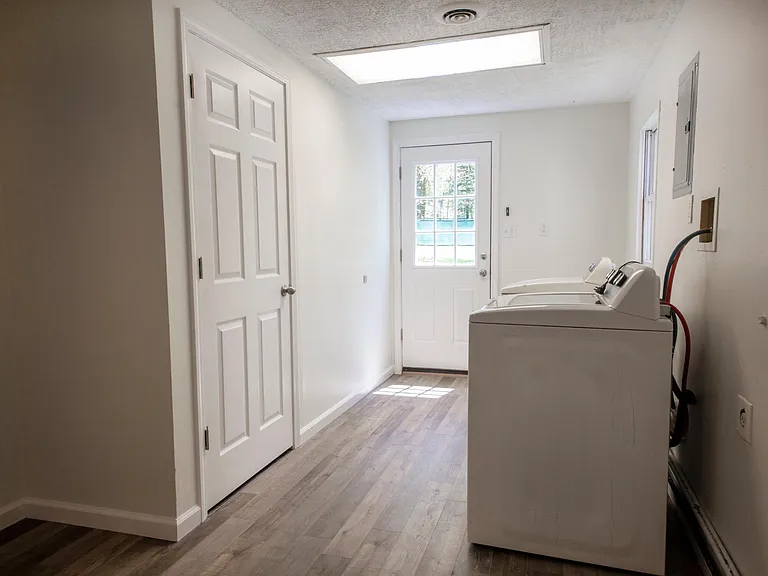 15745 Grace St — Photo 26