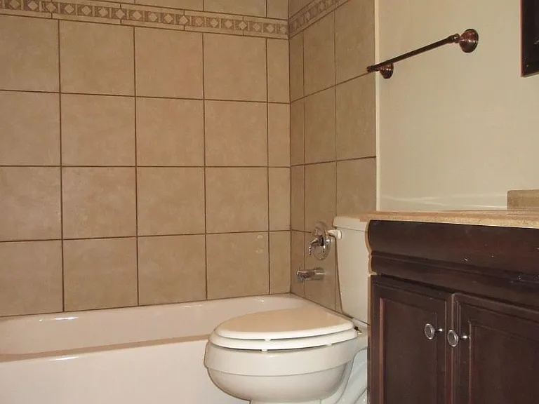 4325 Park Forest Dr — Photo 3