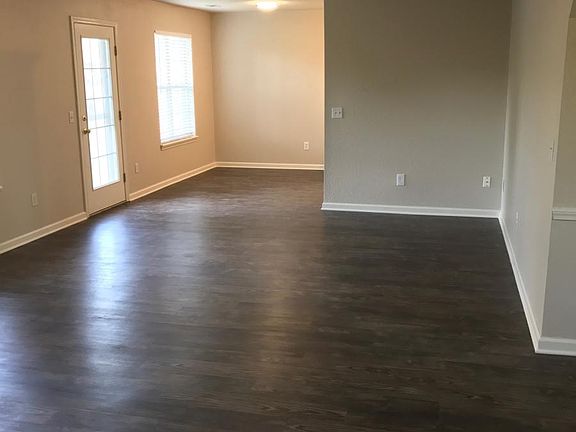 3rd image of 1203 SE 22nd St