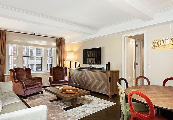 4th image of 40 E 66th St #3B