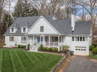 9304 Weant Dr, Great Falls, VA 22066