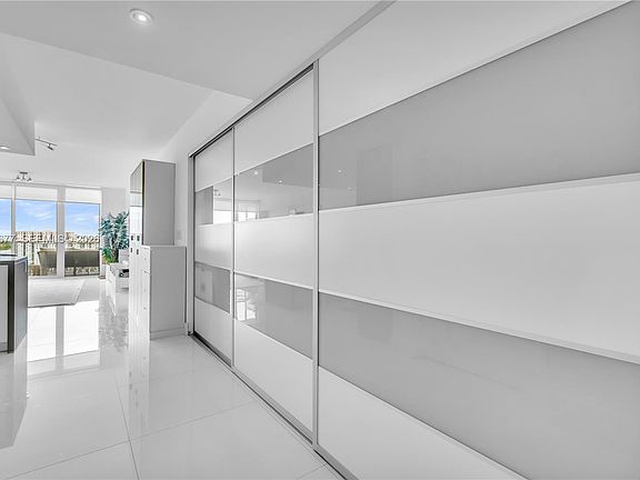 2nd image of 400 Sunny Isles Blvd #1917