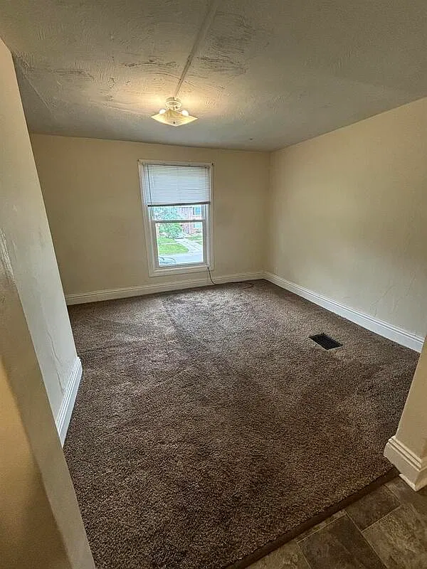 1 bed, 1.0 bath, 448 sqft, $699 — Photo 2