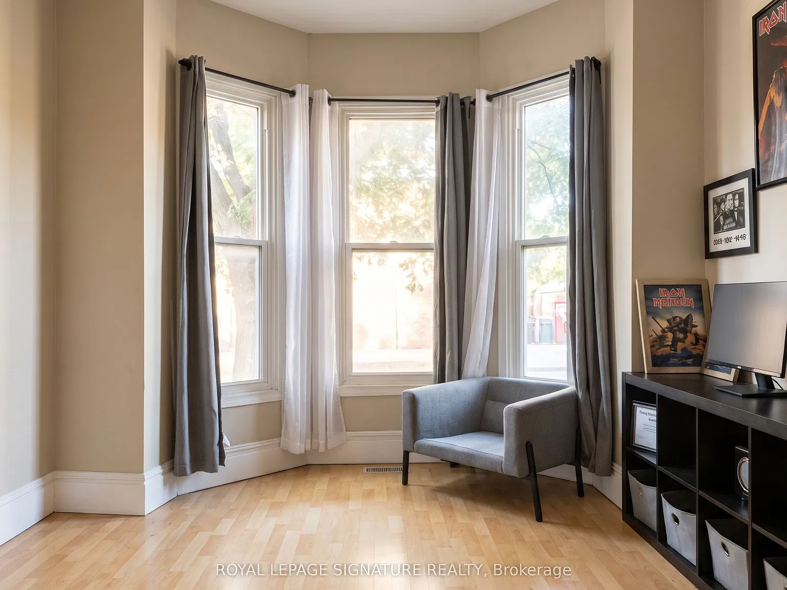 2 bed, $1,749 — Photo 4