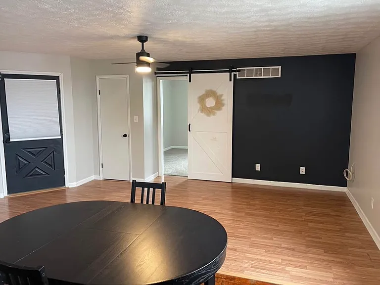 1 S Main St #3A — Photo 2