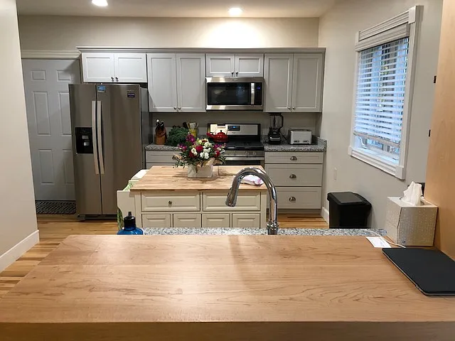 2 bed, 1100 sqft, $2,710 — Photo 4